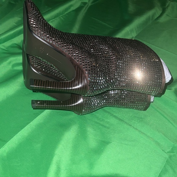 NWT Zara ZW Collection Rhinestone High Heeled Boots size 38 - Picture 9 of 15